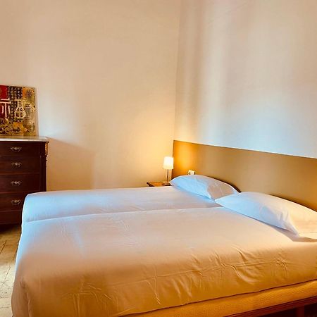Apartaments Can Gibert Castello d'Empuries Bagian luar foto