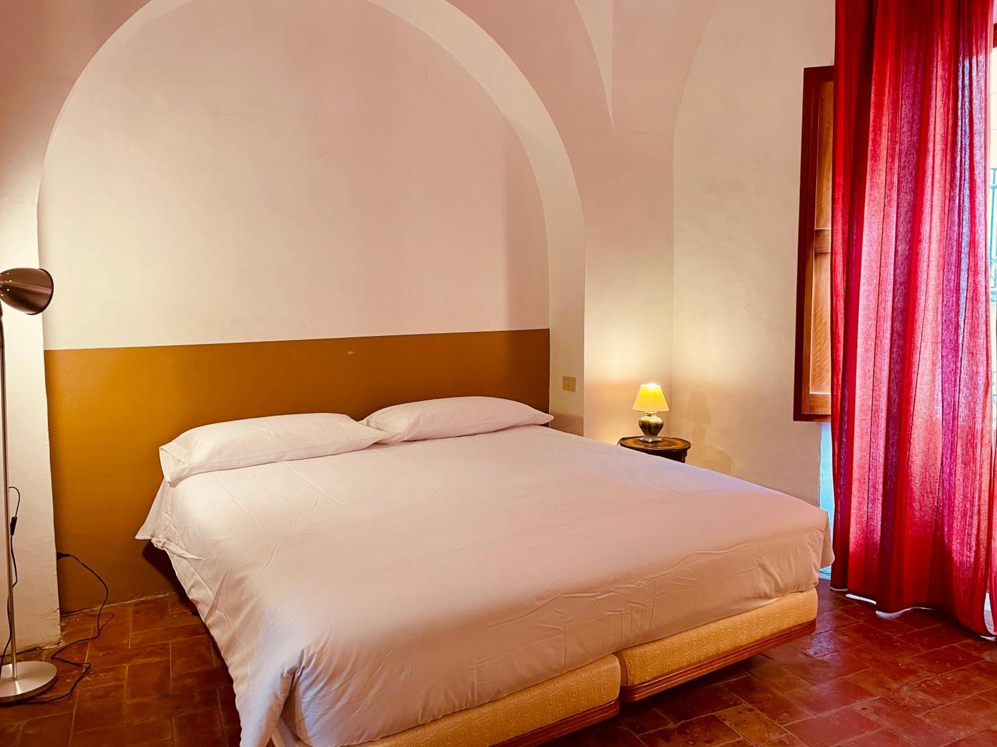 Apartaments Can Gibert Castello d'Empuries Bagian luar foto