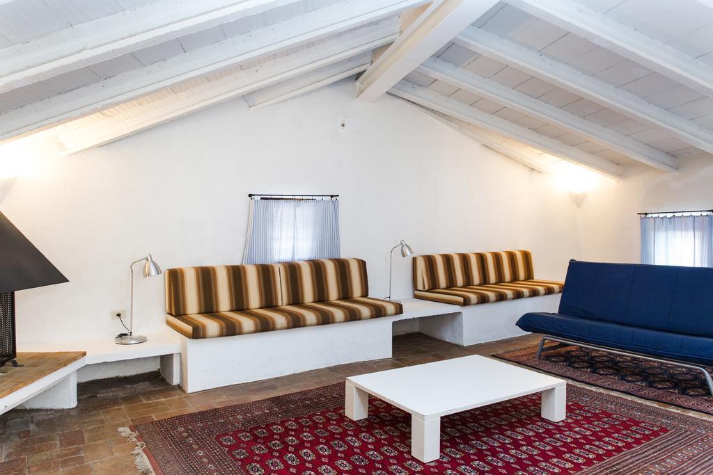 Apartaments Can Gibert Castello d'Empuries Bagian luar foto