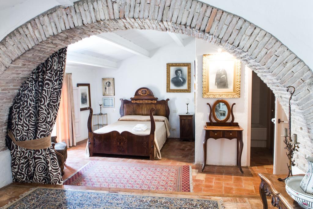 Apartaments Can Gibert Castello d'Empuries Bagian luar foto