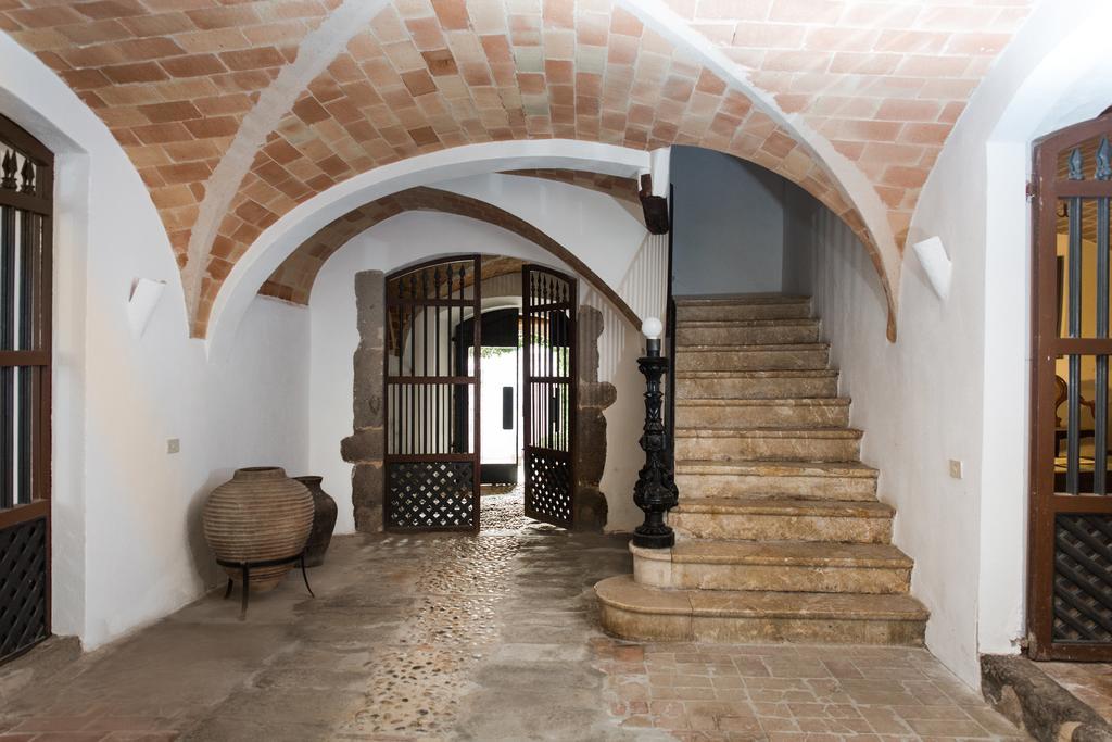 Apartaments Can Gibert Castello d'Empuries Bagian luar foto