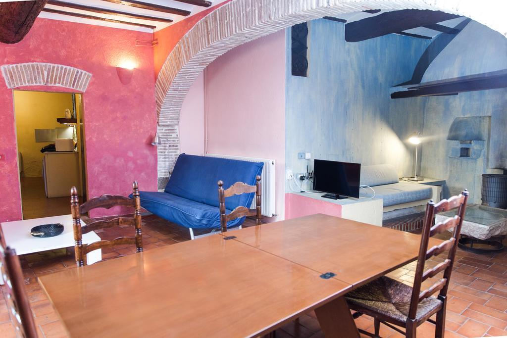 Apartaments Can Gibert Castello d'Empuries Bagian luar foto